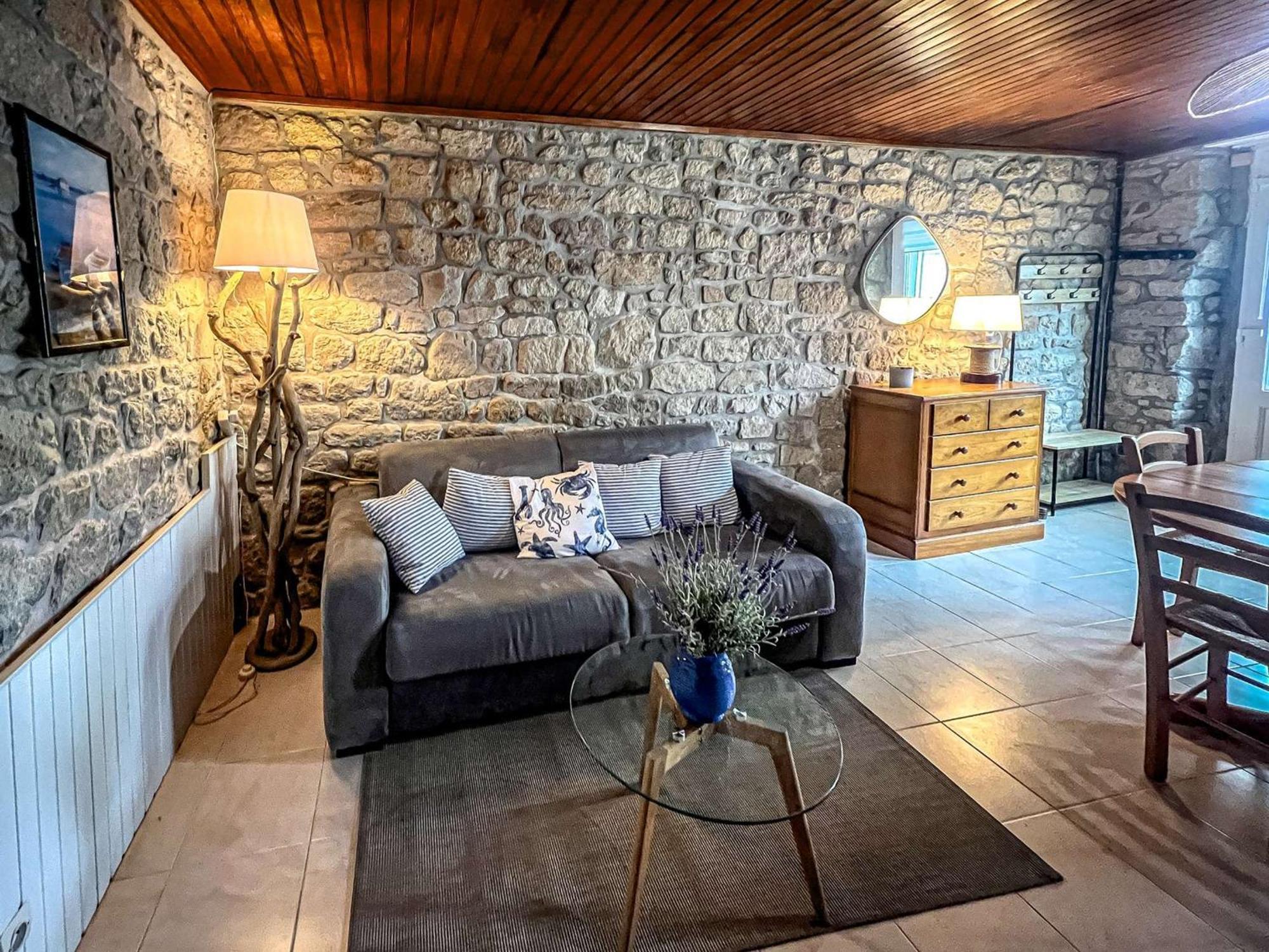 Villa - Maison Renovee 3 Pieces Cosy Avec Wifi - Fr-1-479-224 Etel
